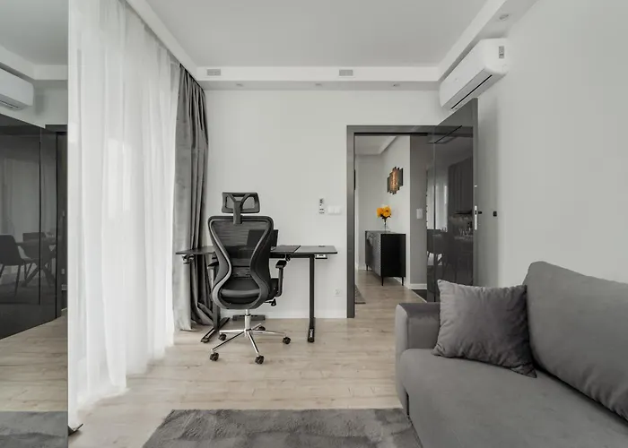 Luksusowy Z 3 Sypialniami, Klimatyzacja, Parkingiem I Biurkiem We Wroclawiu By Renters Prestige Apartment *