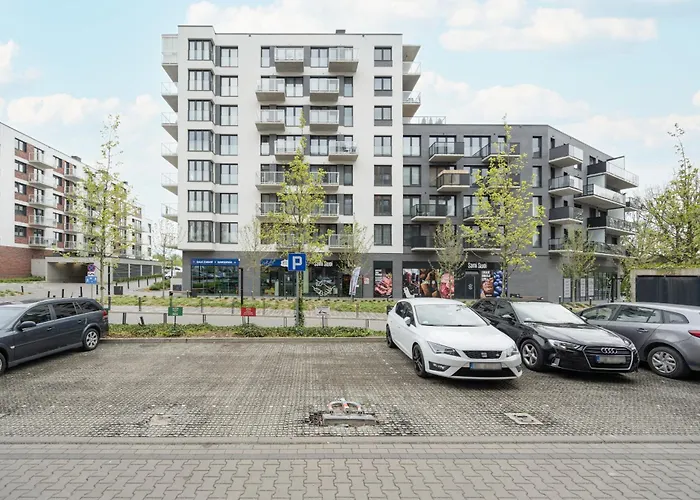 Luksusowy Z 3 Sypialniami, Klimatyzacja, Parkingiem I Biurkiem We Wroclawiu By Renters Prestige Wroclaw