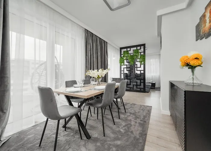 Apartment Luksusowy Z 3 Sypialniami, Klimatyzacja, Parkingiem I Biurkiem We Wroclawiu By Renters Prestige Wroclaw