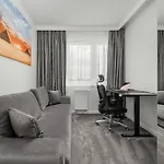 Luksusowy Z 3 Sypialniami, Klimatyzacja, Parkingiem I Biurkiem We Wroclawiu By Renters Prestige Διαμέρισμα *