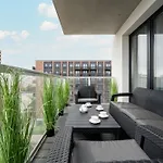 Luksusowy Z 3 Sypialniami, Klimatyzacja, Parkingiem I Biurkiem We Wroclawiu By Renters Prestige Βρότσλαβ