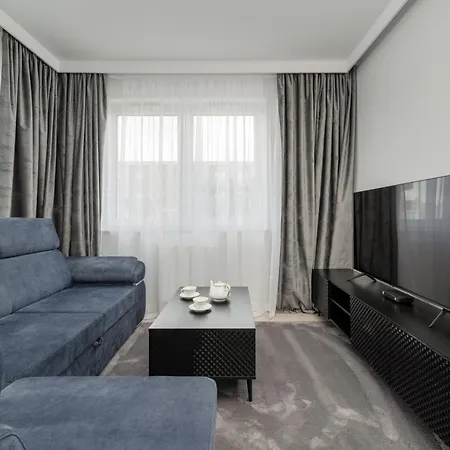 Luksusowy Z 3 Sypialniami, Klimatyzacja, Parkingiem I Biurkiem We Wroclawiu By Renters Prestige * Breslavia