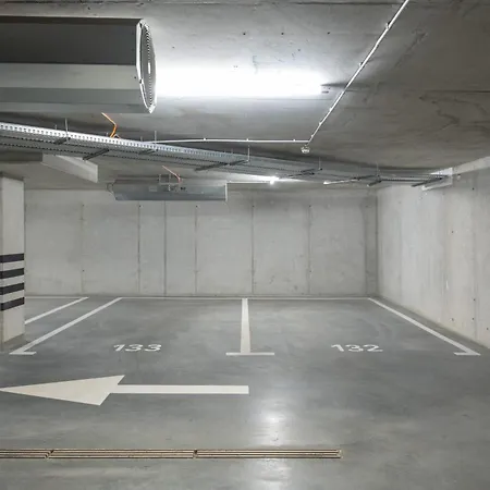 Appartamento Luksusowy Z 3 Sypialniami, Klimatyzacja, Parkingiem I Biurkiem We Wroclawiu By Renters Prestige *