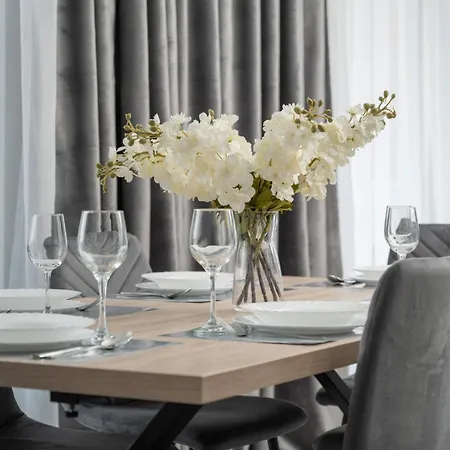 Apartamento Luksusowy Z 3 Sypialniami, Klimatyzacja, Parkingiem I Biurkiem We Wroclawiu By Renters Prestige Breslavia