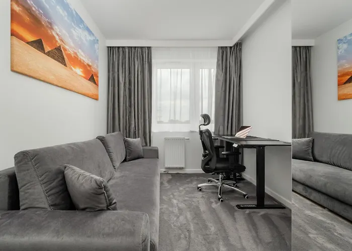 Luksusowy Z 3 Sypialniami, Klimatyzacją, Parkingiem I Biurkiem We Wrocławiu By Renters Prestige Apartament *