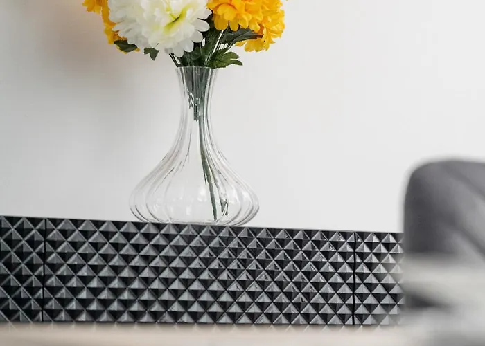 Luksusowy Z 3 Sypialniami, Klimatyzacją, Parkingiem I Biurkiem We Wrocławiu By Renters Prestige Apartament