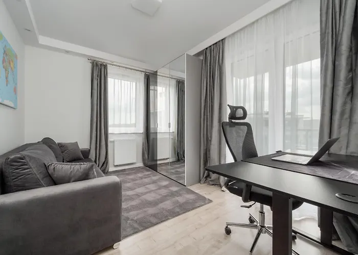 Luksusowy Z 3 Sypialniami, Klimatyzacją, Parkingiem I Biurkiem We Wrocławiu By Renters Prestige Apartament Wrocław